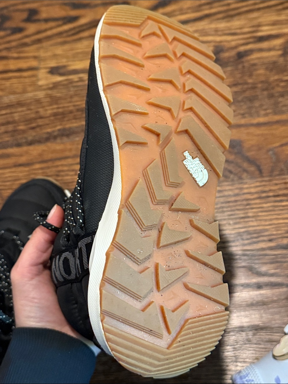 The North Face Black Quilted Lace-Up Winter Boot (244) - Picture 15 of 16
